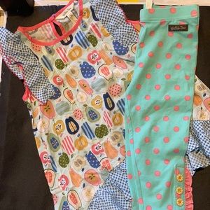 Matilda Jane shirt with Matilda Jane leggings. Size 6. Leggings are brand new.